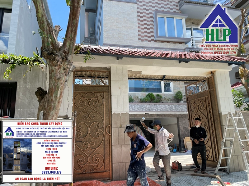 Ngôi nhà có thiết kế sang trọng do Hiếu Lộc Phát Construction thi công sửa chữa.